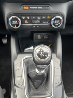 
										FORD KUGA 2022 ETIQUETA ECO full									