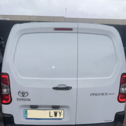 
										TOYOTA PROACE CITY FURGON 1.5 D 100CV 2022 full									