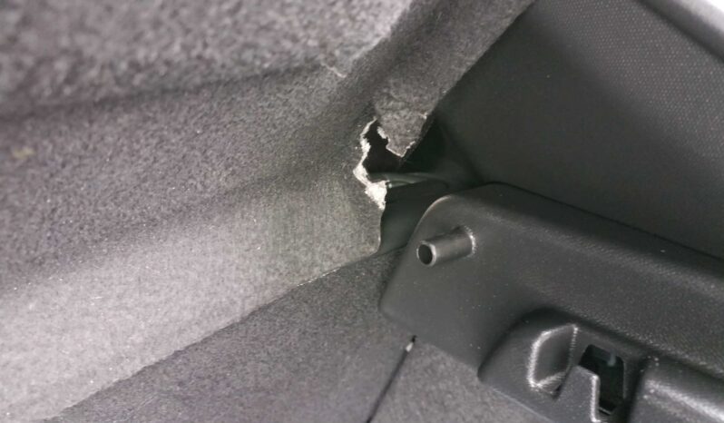 
								PEUGEOT 208 GT 1.5 BLUEHDI 100CV 2022 full									