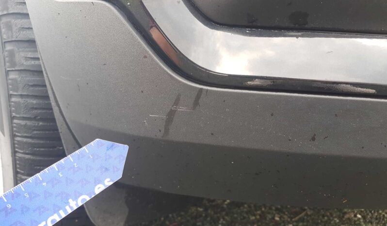 
								VOLVO XC40 MOMENTUM PRO B4 2.0 197CV AWD AUT 2021 full									