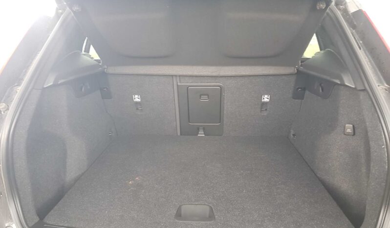 
								VOLVO XC40 MOMENTUM PRO B4 2.0 197CV AWD AUT 2021 full									