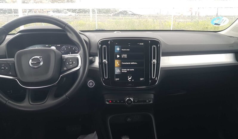 
								VOLVO XC40 MOMENTUM PRO B4 2.0 197CV AWD AUT 2021 full									